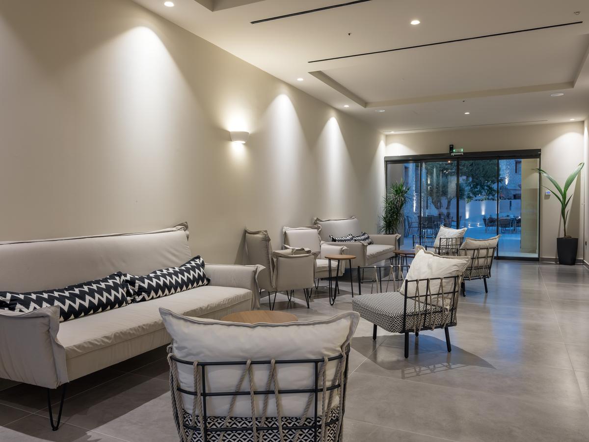 Azure Memories Boutique Hotel 4*