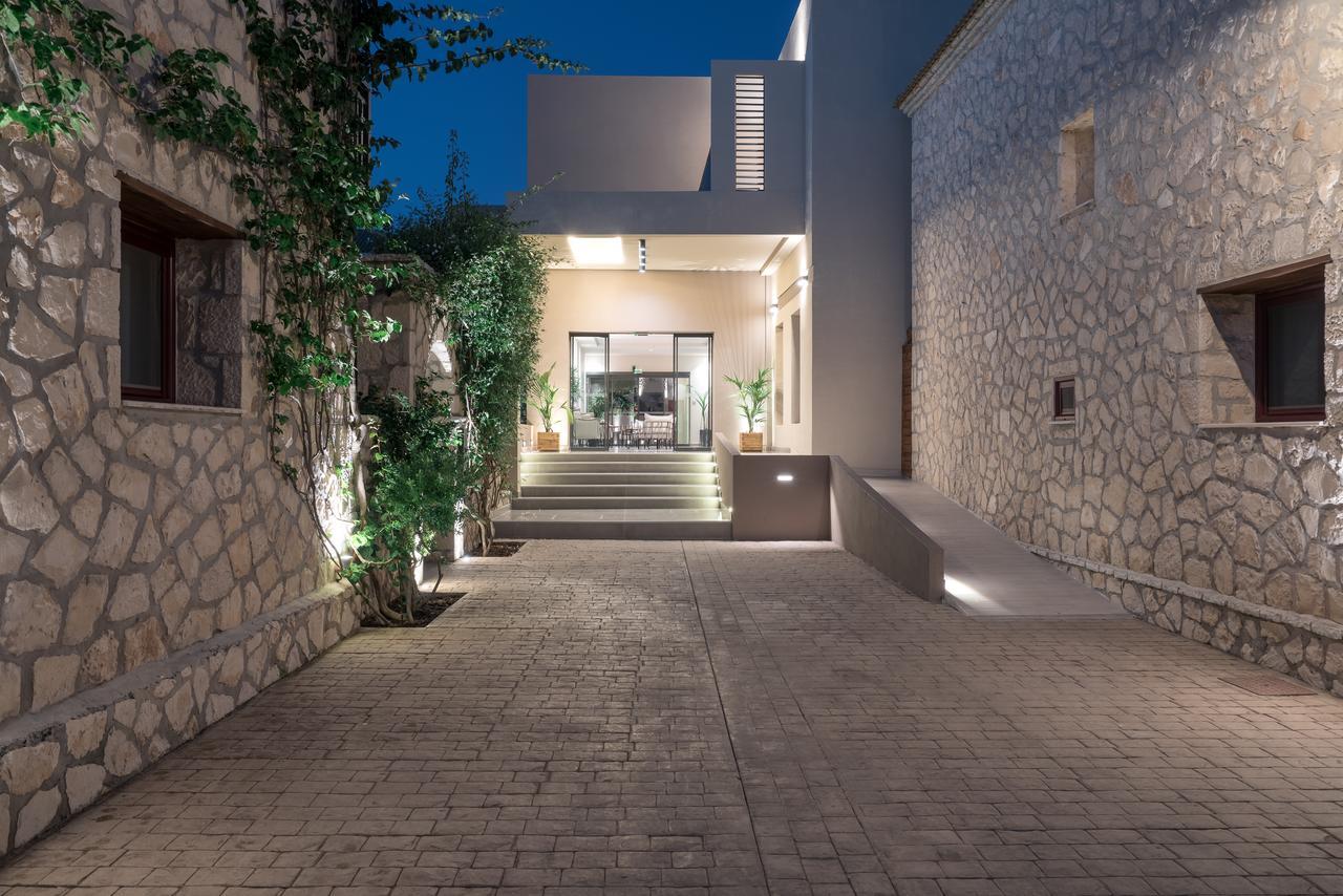 Azure Memories Boutique Hotel 4*